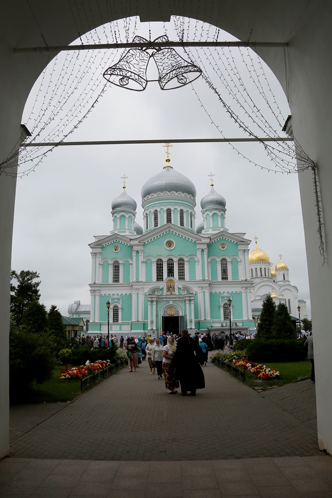 День празднования обретения мощей преподобного Серафима Саровского
